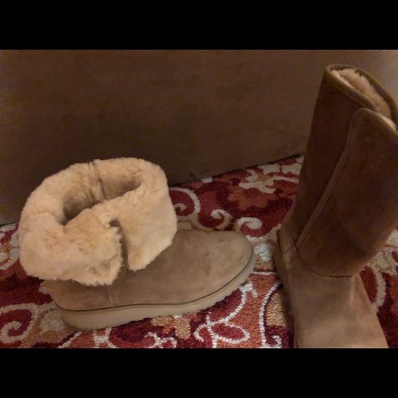 Ugg - Picture 4 of 7